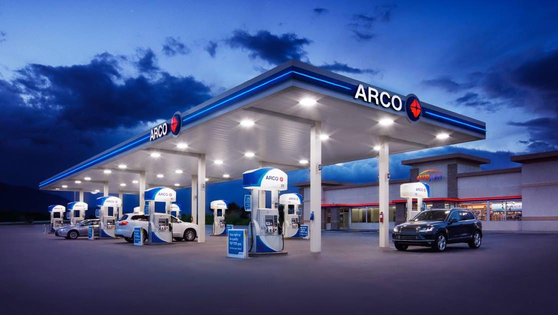 picture of an ARCO station